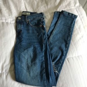 topshop Jamie high waisted distressed jeans